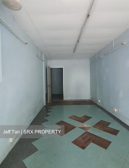 215 Ang Mo Kio Avenue 1 (D20), Shop House #577898261